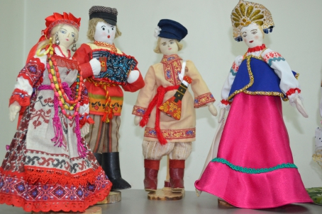 мероприятие Выставка текстильной куклы «Венок дружбы» курган афиша расписание